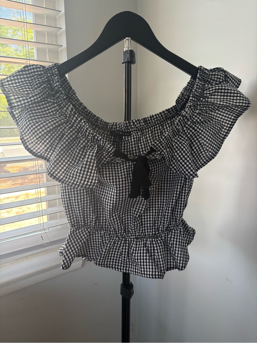 Gingham Off-Shoulder Ruffle Crop Top - Black & White